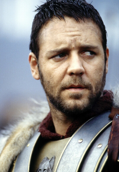 GENERAL MED TRIST BAGASJE: Russel Crowe i rollen som Maximus, vant Oscar for beste hovedrolle i 2001. FOTO: NTB Scanpix GENERAL MED TRIST BAGASJE: Russel Crowe i rollen som Maximus, vant Oscar for beste hovedrolle i 2001. FOTO: NTB Scanpix